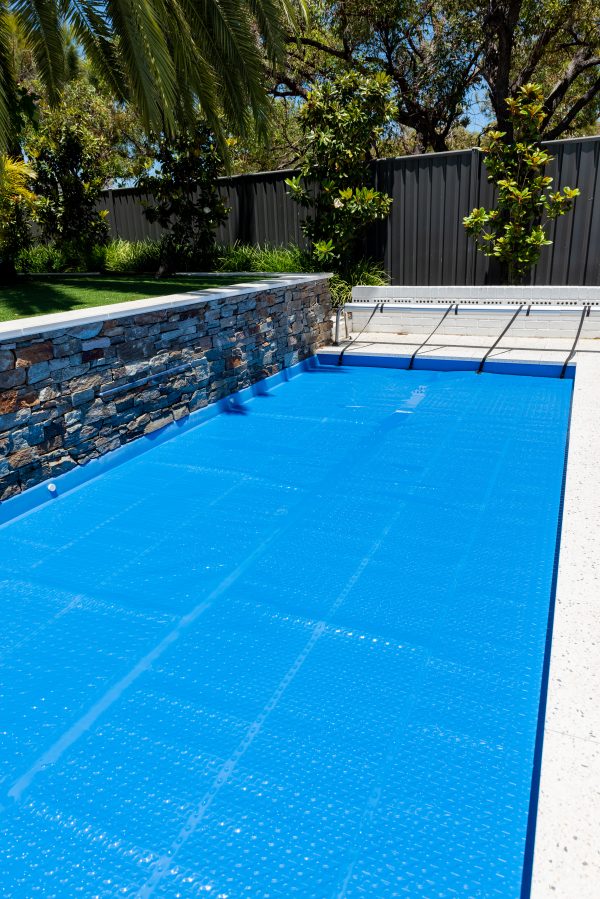 AQUAVENT™ BREATHABLE POOL BLANKET - Image 2