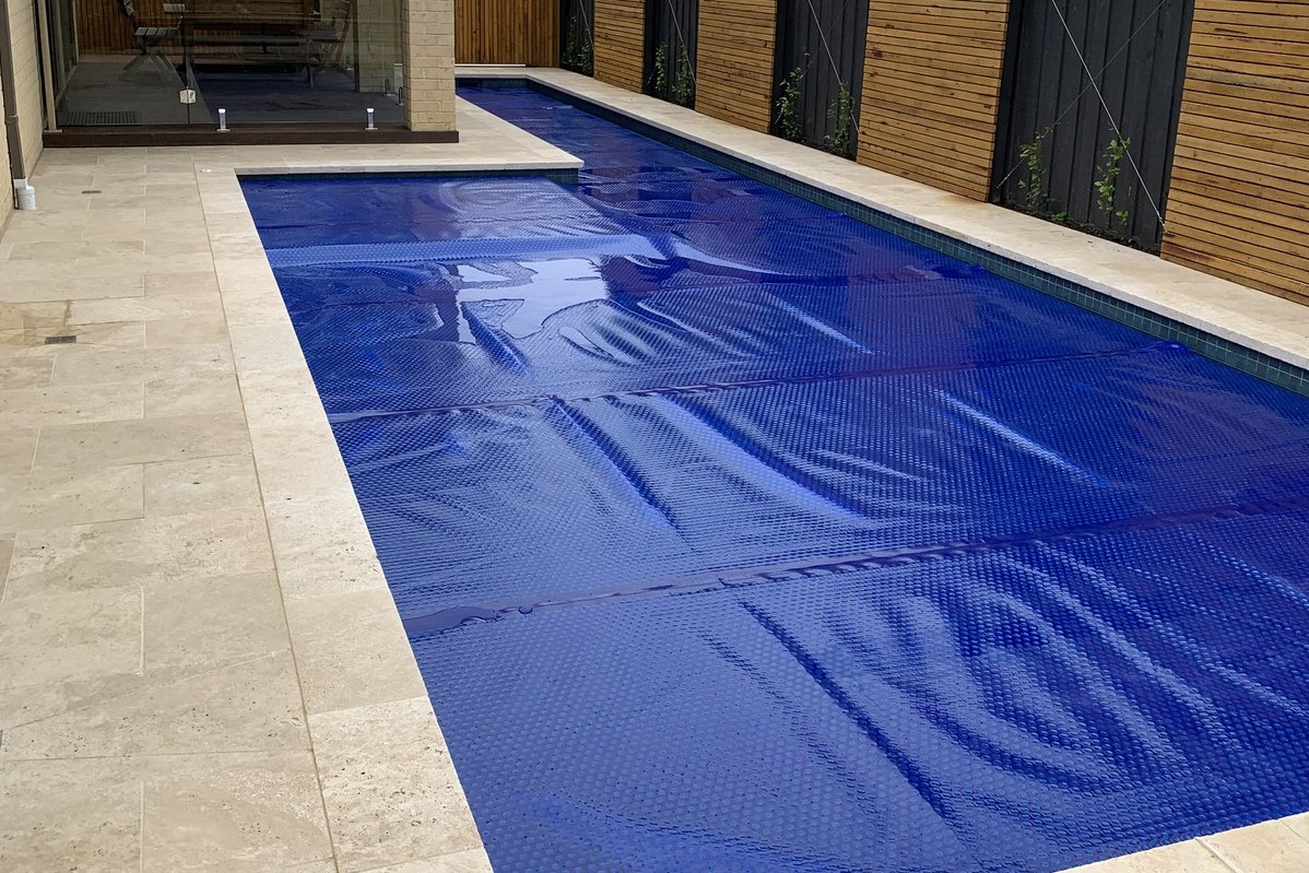 Sunline 500 Micron Solar Pool Cover - Image 3