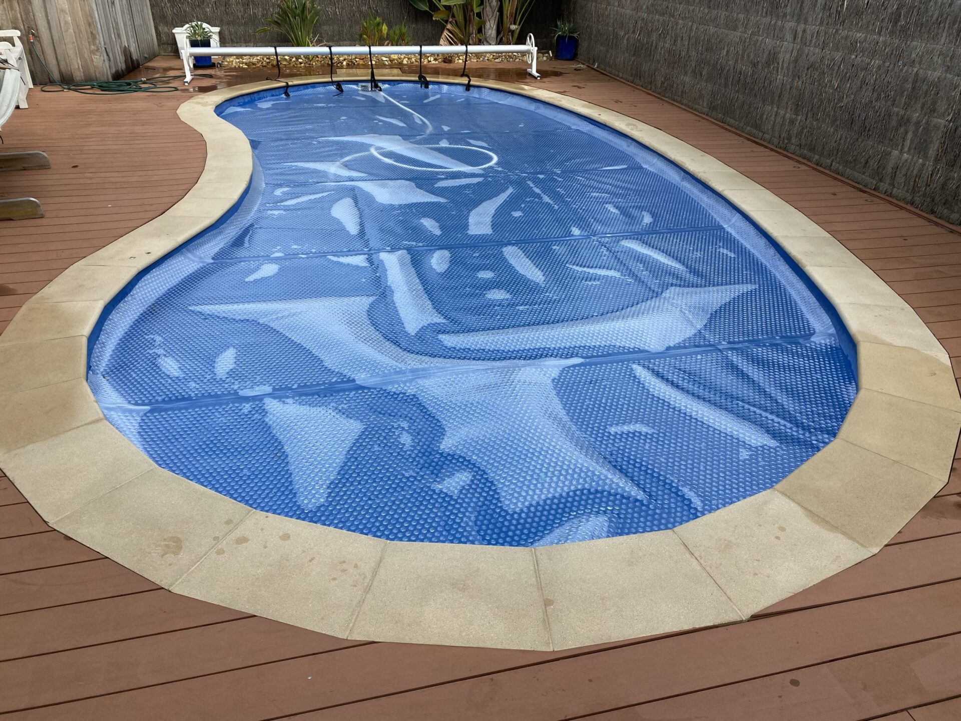 Sunline 500 Micron Solar Pool Cover - Image 2